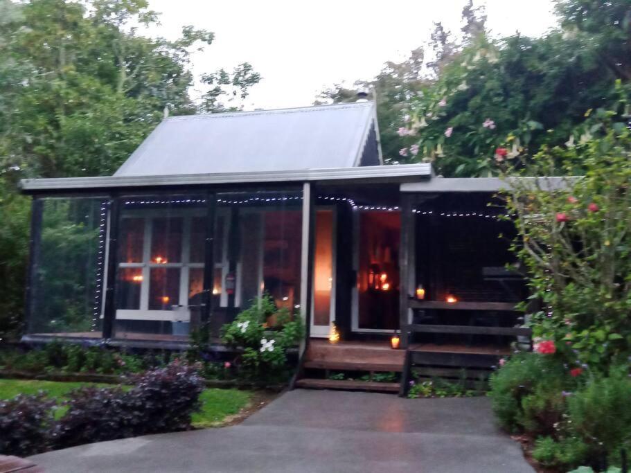 Warm Earth Cottages Aongatete 외부 사진